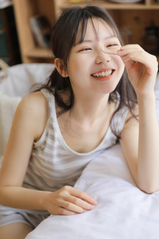 美国伦理美女狱警